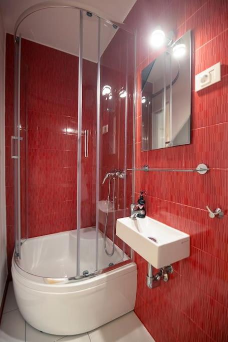 The Elegant Retreat Appartement